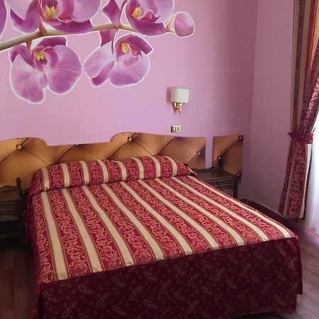 Hotel Gabriele Rome Bagian luar foto